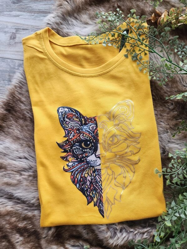 Gato Media Cara Dorada